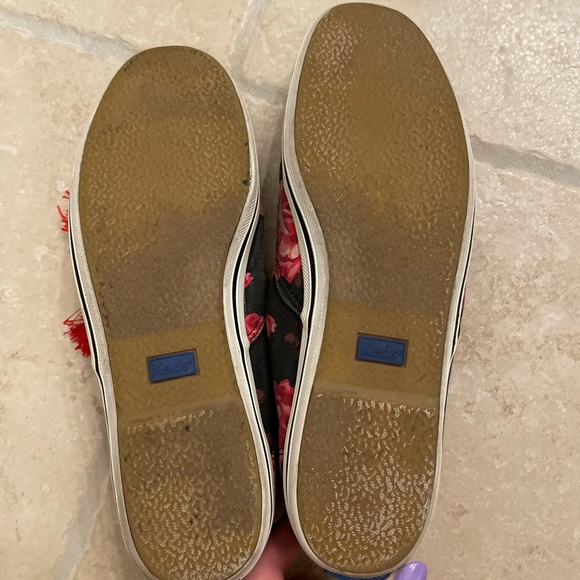 Kate Spade Keds Women's Floral Sneakers in Black and Red/Pink - Picture 6 of 6